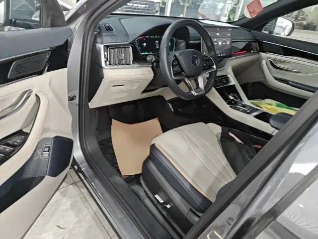 BYD Song PLUS — Фото автомобиля 15