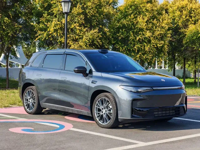 Leapmotor C10 — Фото автомобиля 3
