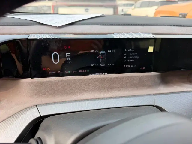 GAC Trumpchi E8 — Фото автомобиля 10