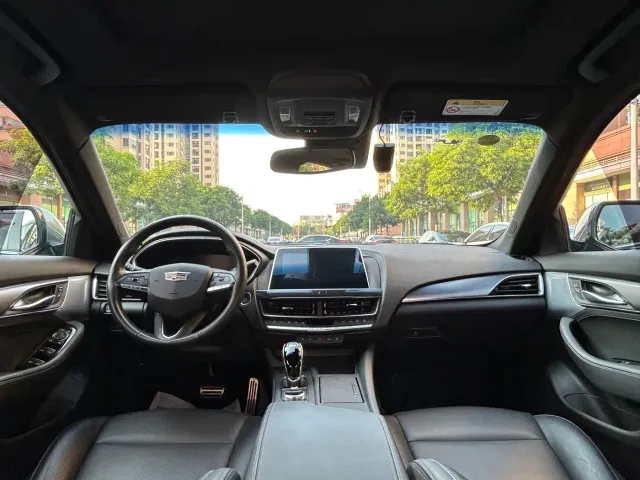 Cadillac CT5 — Фото автомобиля 8