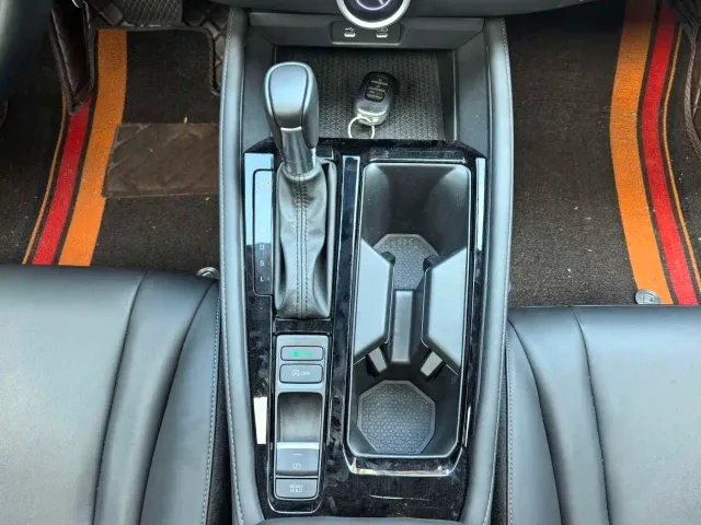 Honda Accord — Фото автомобиля 8