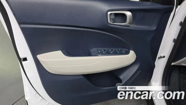 Hyundai Venue Venue 1.6 Modern Plus — Фото автомобиля 24