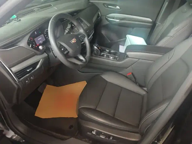 Cadillac XT4 — Фото автомобиля 10