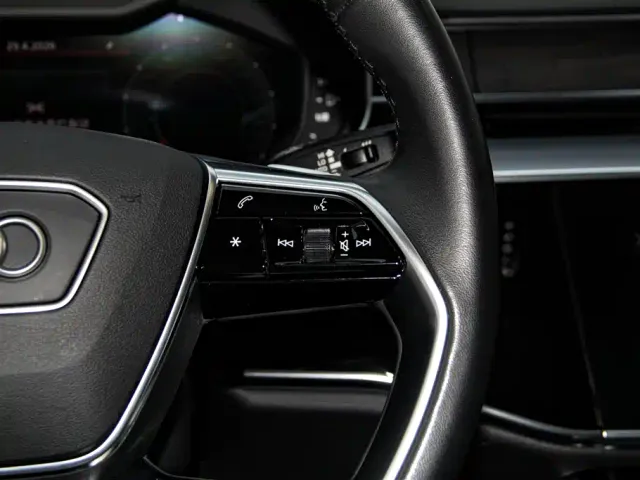 Audi A8 — Фото автомобиля 29