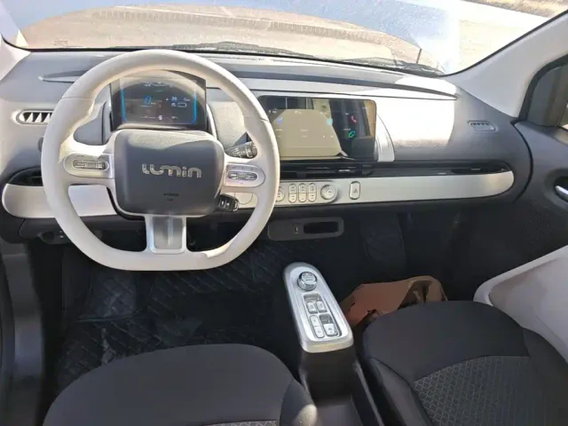 Changan Lumin — Фото автомобиля 9