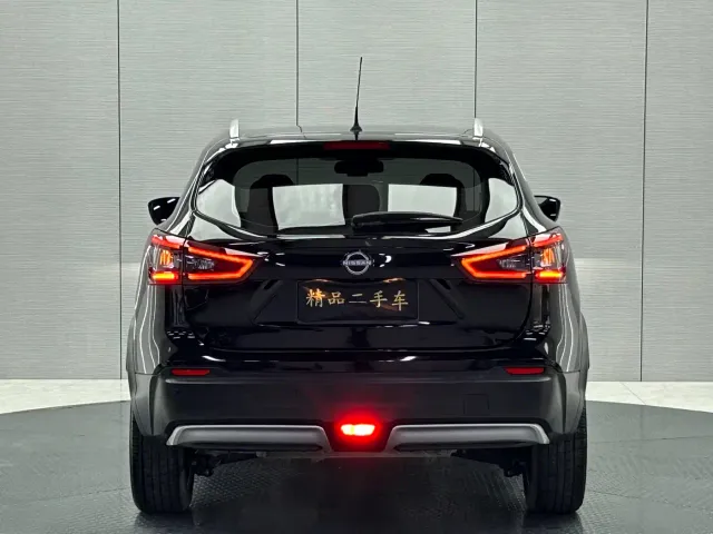 Nissan Qashqai — Фото автомобиля 4