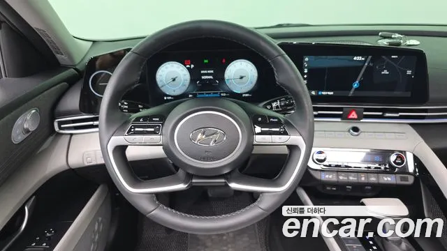 Hyundai AVANTE Avante (CN7) — Фото автомобиля 13