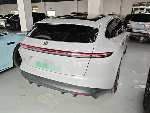 Nio ET5 Touring — Фото автомобиля 6