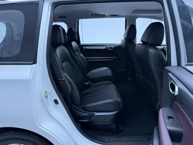 GAC Trumpchi M6 — Фото автомобиля 22
