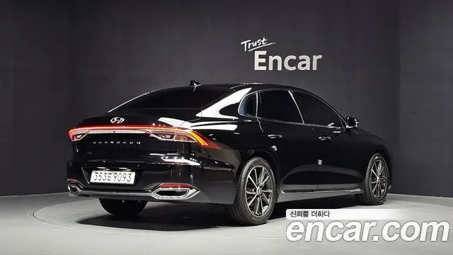 Hyundai Grandeur Новый Grandeur IG — Фото автомобиля 2