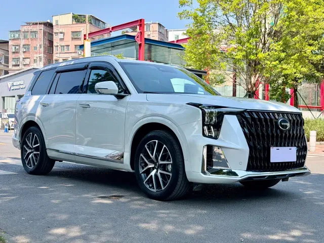 GAC Trumpchi GS8 — Фото автомобиля 5