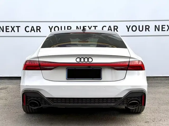 Audi A7 — Фото автомобиля 8