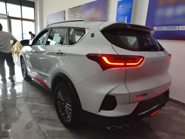 Jetour X70 — Фото автомобиля 4