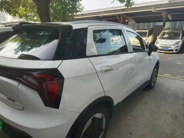 Geely Geometry E Firefly — Фото автомобиля 11