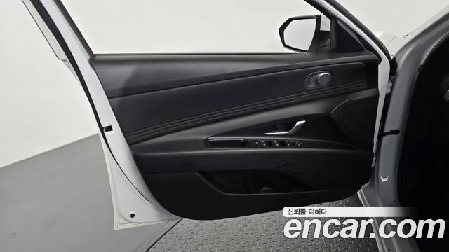 Hyundai Avante CN7 — Фото автомобиля 13