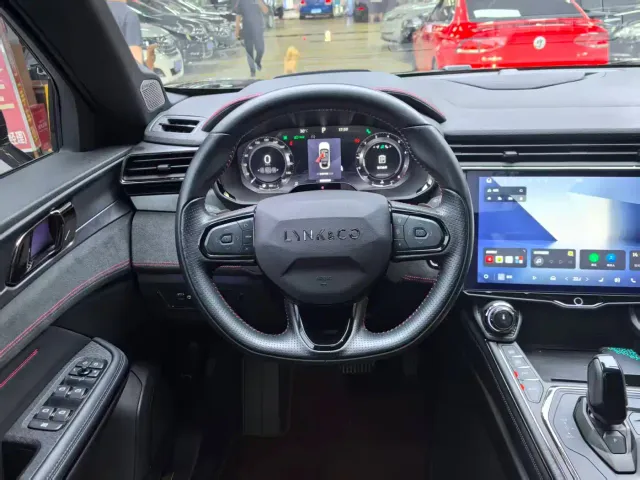 Lynk & Co 05 — Фото автомобиля 19