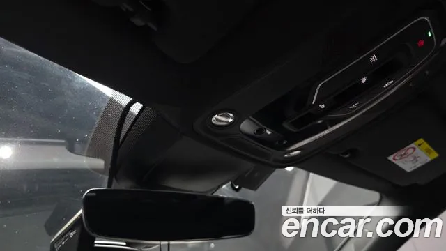 Audi e-tron — Фото автомобиля 20