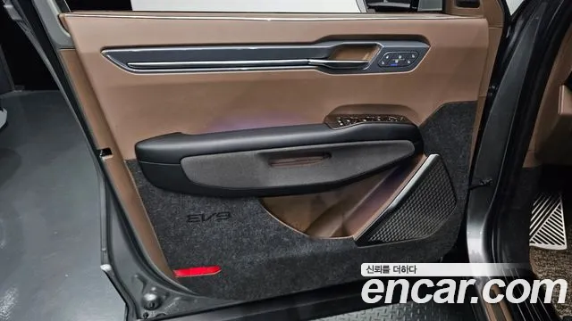Kia EV9 — Фото автомобиля 13