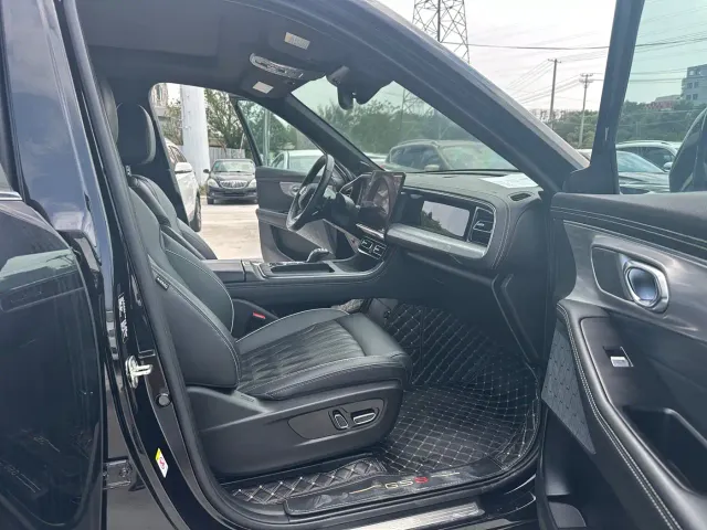 GAC Trumpchi GS8 — Фото автомобиля 7
