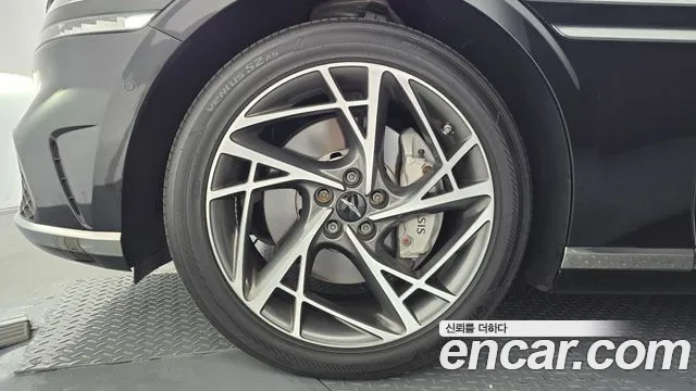 Genesis G90 RS4 — Фото автомобиля 5