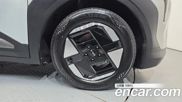 Kia EV3 — Фото автомобиля 5