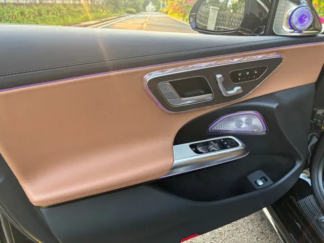 Mercedes-Benz E-Class — Фото автомобиля 10