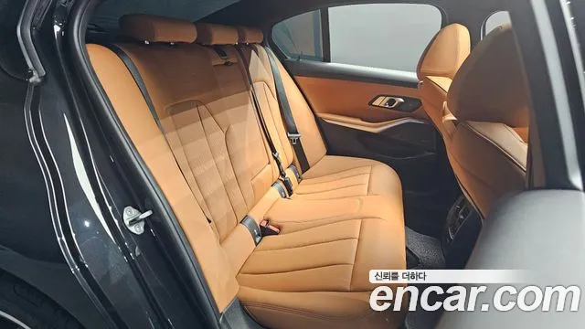 BMW 3-Series 3 серия (G20) 320i M Sport — Фото автомобиля 12