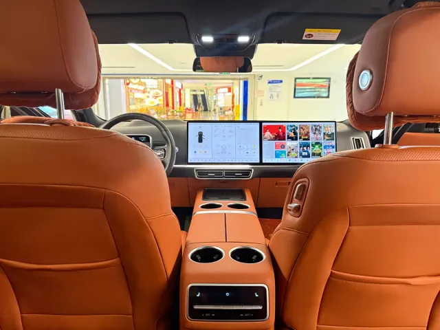 Li Auto L8 — Фото автомобиля 20