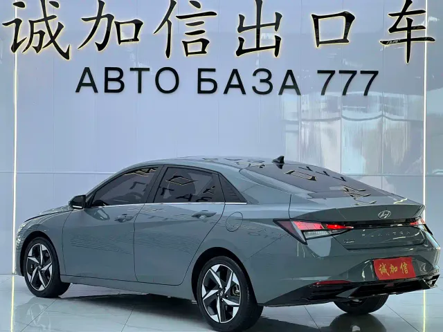 Hyundai Elantra — Фото автомобиля 6