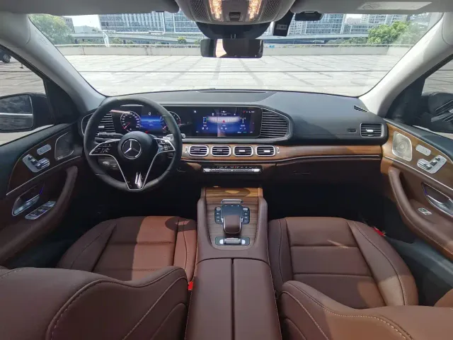 Mercedes-Benz GLE-Class — Фото автомобиля 14