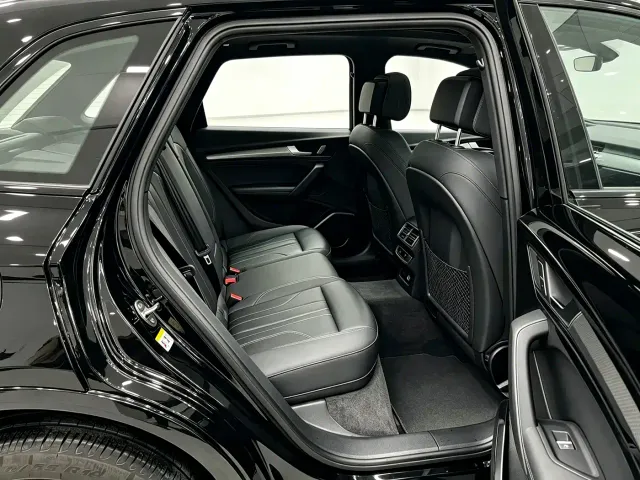 Audi Q5L — Фото автомобиля 5