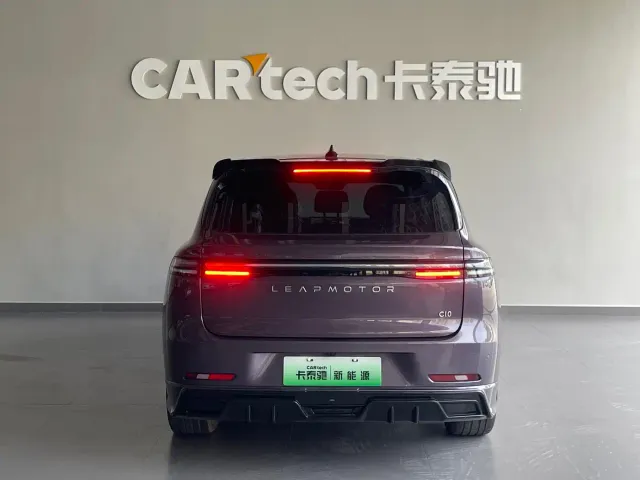 Leapmotor C10 — Фото автомобиля 5