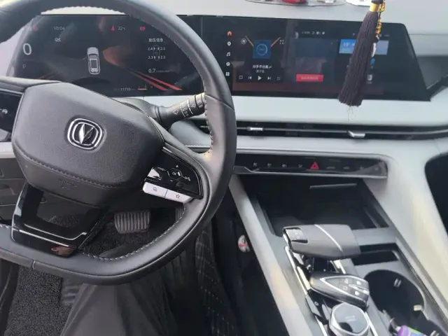 Changan CS75 Plus — Фото автомобиля 12
