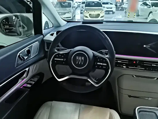 Buick Century 2023 2.0T 6-Seat World Edition — Фото автомобиля 10