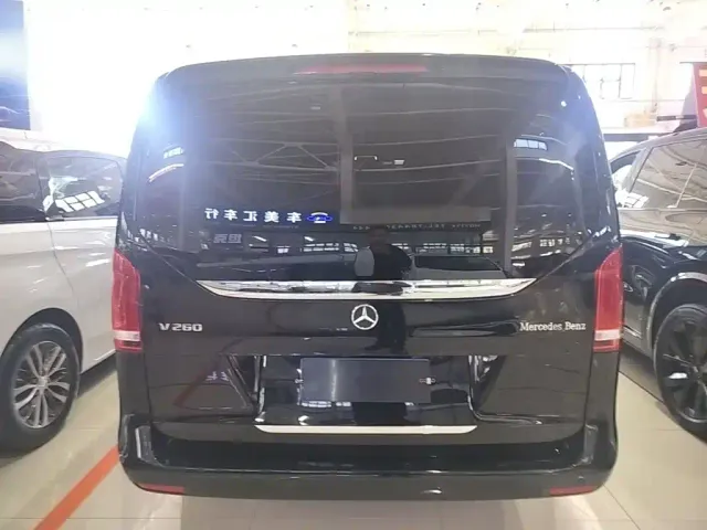 Mercedes-Benz V-Class — Фото автомобиля 5