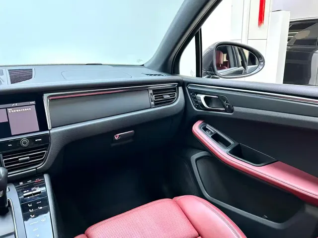 Porsche Macan — Фото автомобиля 20