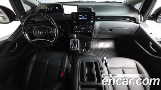 Hyundai Staria — Фото автомобиля 10