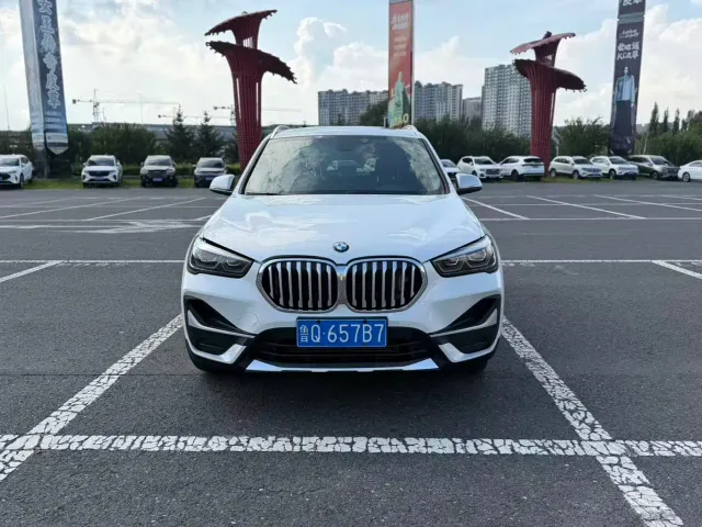 BMW X1 — Фото автомобиля 2