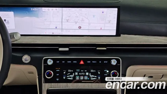 Genesis GV80 — Фото автомобиля 21