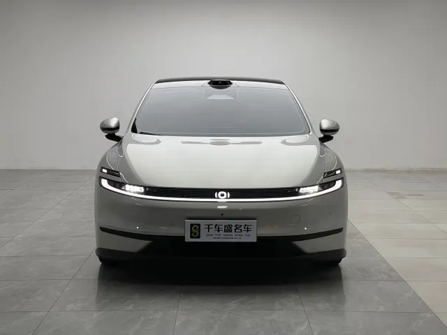 Changan Qiyuan A06 — Фото автомобиля 2