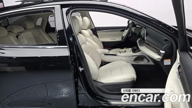 Hyundai Grandeur (New) Hybrid — Фото автомобиля 16