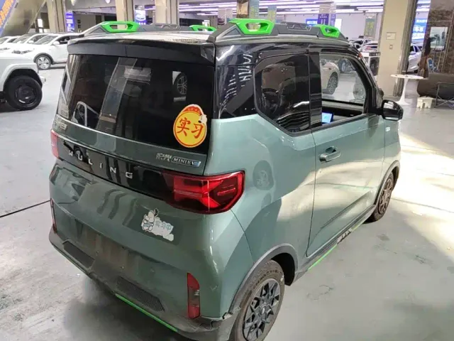 Wuling Hongguang Mini EV — Фото автомобиля 6