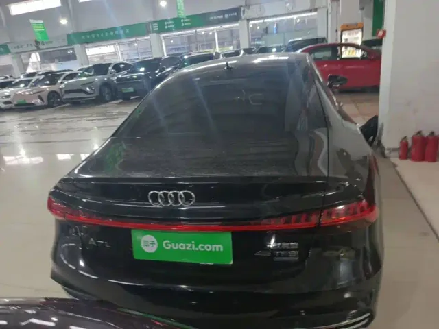 Audi A7L — Фото автомобиля 5