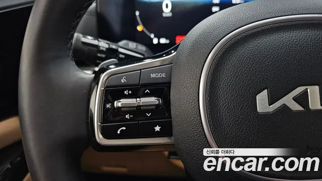 Kia Canival Carnival 4 поколение Дизель 9 мест Signature — Фото автомобиля 17