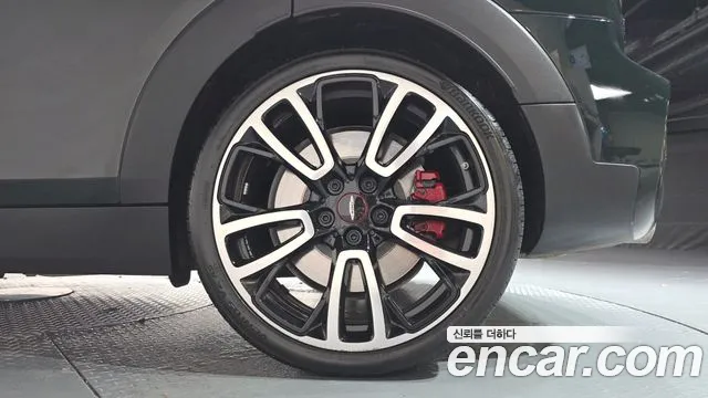 MINI Clubman — Фото автомобиля 20