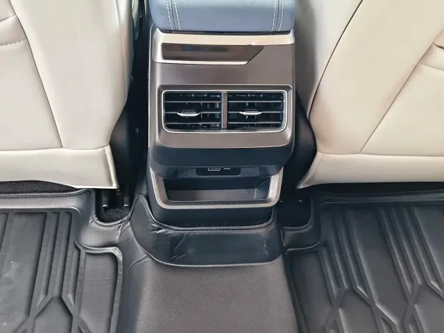 Geely Xingrui — Фото автомобиля 12