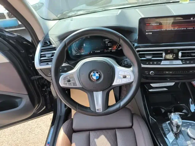 BMW X3 — Фото автомобиля 10