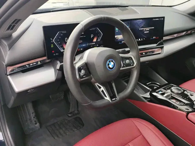 BMW i5 — Фото автомобиля 7