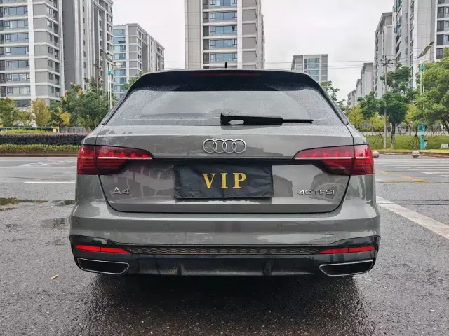 Audi A4 — Фото автомобиля 4