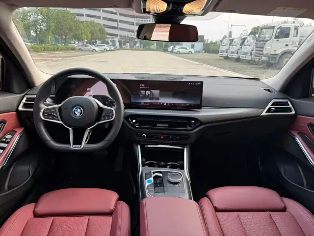 BMW i3 — Фото автомобиля 21